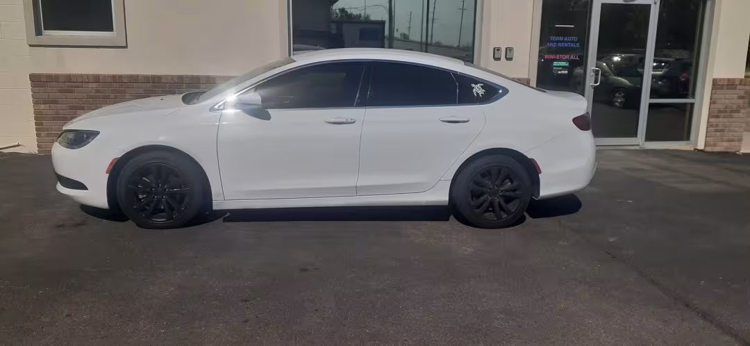 2017 Chrysler 200 - 1C3CCCFBXHN500961 - Image #11